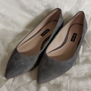 Grey Suede EUC pointy flats